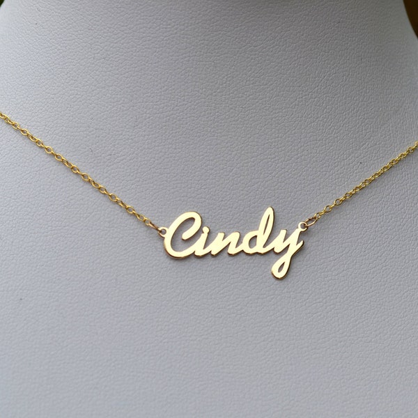 9ct Geel Goud Gepersonaliseerde Script Lettertype Naam Ketting Meerdere Lengte Rolo Chain Alleen - Elke naam-Verjaardag, Bruidsmeisjes, Valentijnsdag cadeau