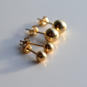 9ct Yellow Gold 375 Pairs of 3mm, 4mm, 5mm, 6mm and 7mm Ball Studs Earrings - Piercing Earrings