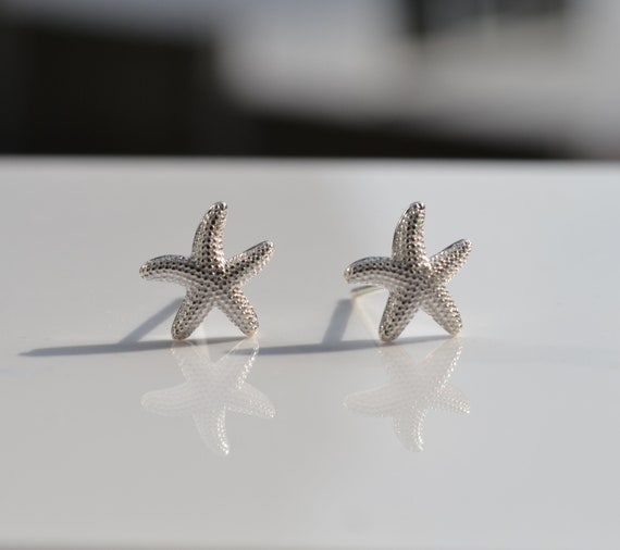 YAZILIND Sterling Silver Starfish Stud Earrings | Cute Little Starfish Earrings For Women & Girls | Simple Everyday Jewelry