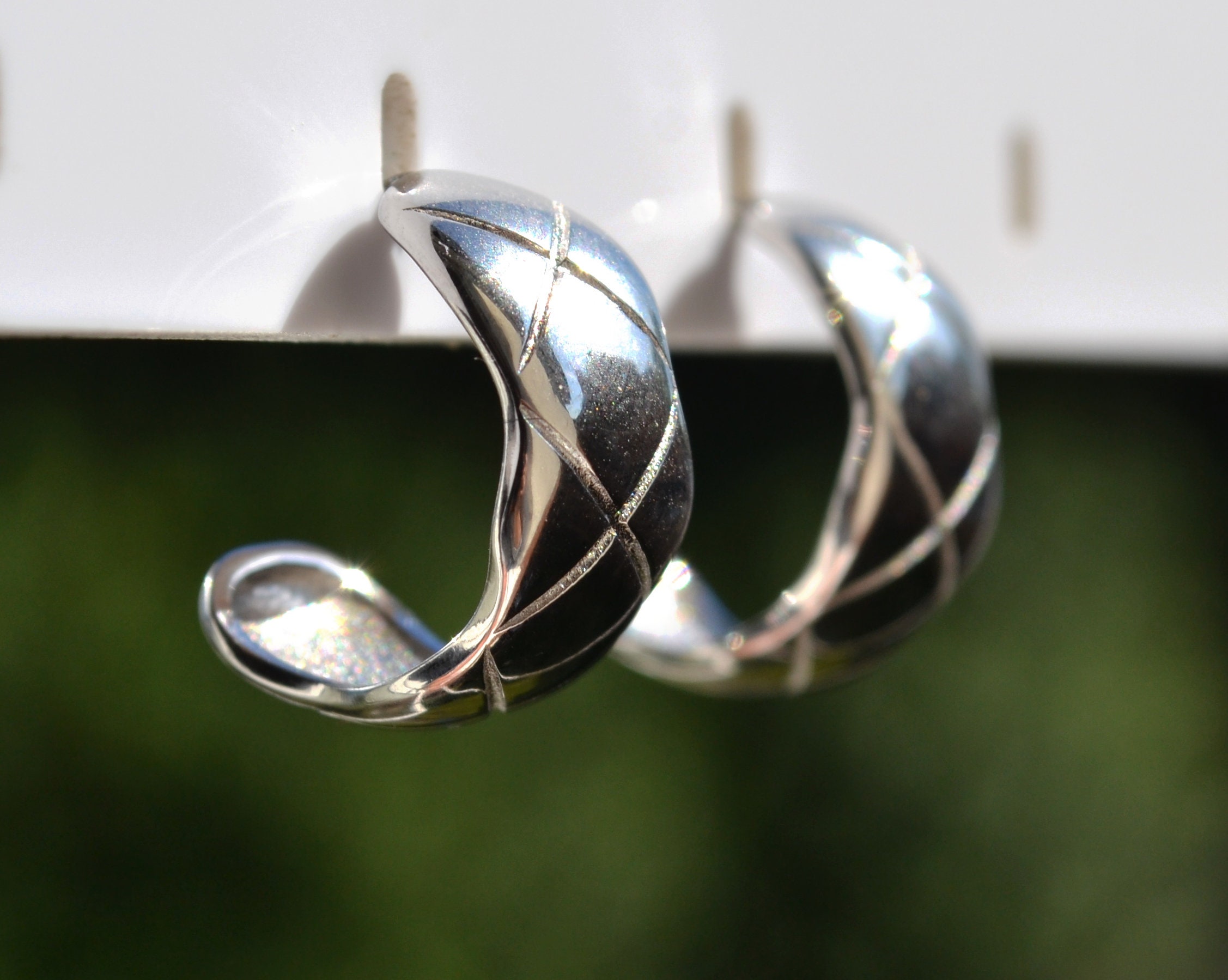 Sterling Silver 925 Criss Cross X Kiss Patterned 8mm Wide