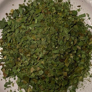 Chopped Dried Kaffir Lime Leaf Flakes Leaves Makrut Mauritius Papeda Citrus Hystrix Fresh Picked and Dried to Order Leaves