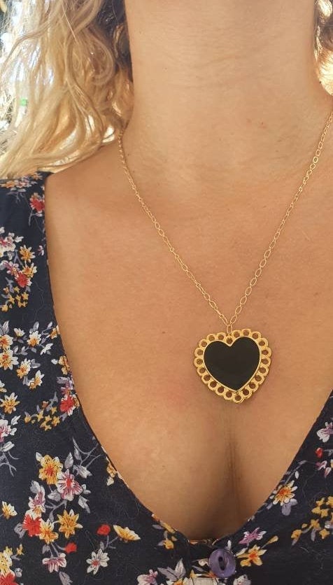 ネックレス・ペンダント LOVE ME MONSTER Big Black Heart Wood Necklace L212MNK100 Silver-tone Molten Black Heart Multi-Strand Pendant Necklace