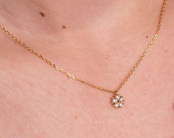 Tiny Gold Flower Necklace, Flower Choker, Cubic Zirconia Necklace, Minimalist Simple Layering Necklace, Dainty Bridesmaid Necklace, BFF Gift