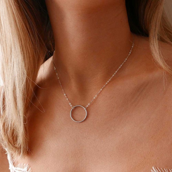 Sterling Silver Karma Necklace, Silver Circle Pendant, Delicate Open Circle Necklace, Simple Everyday Necklace, Minimal Outline Charm