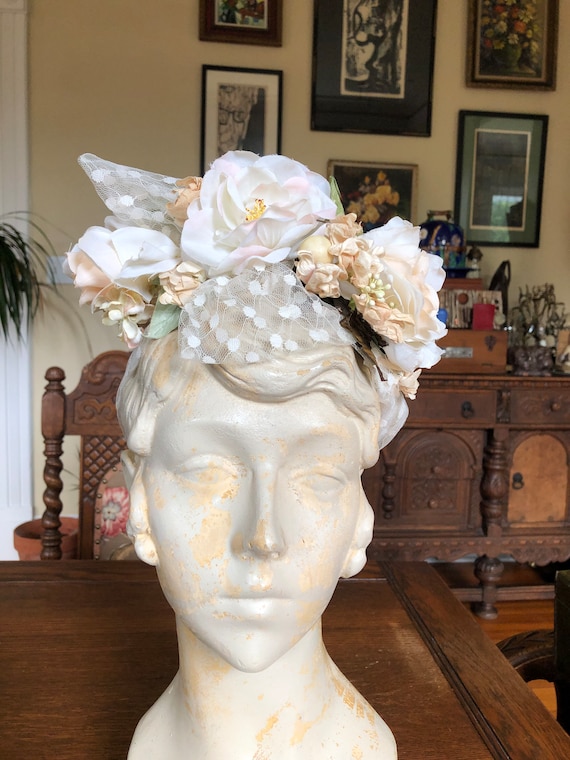 Vintage 30s Floral Headpiece for Wedding Veil, Tiara Wreath  display picture 1