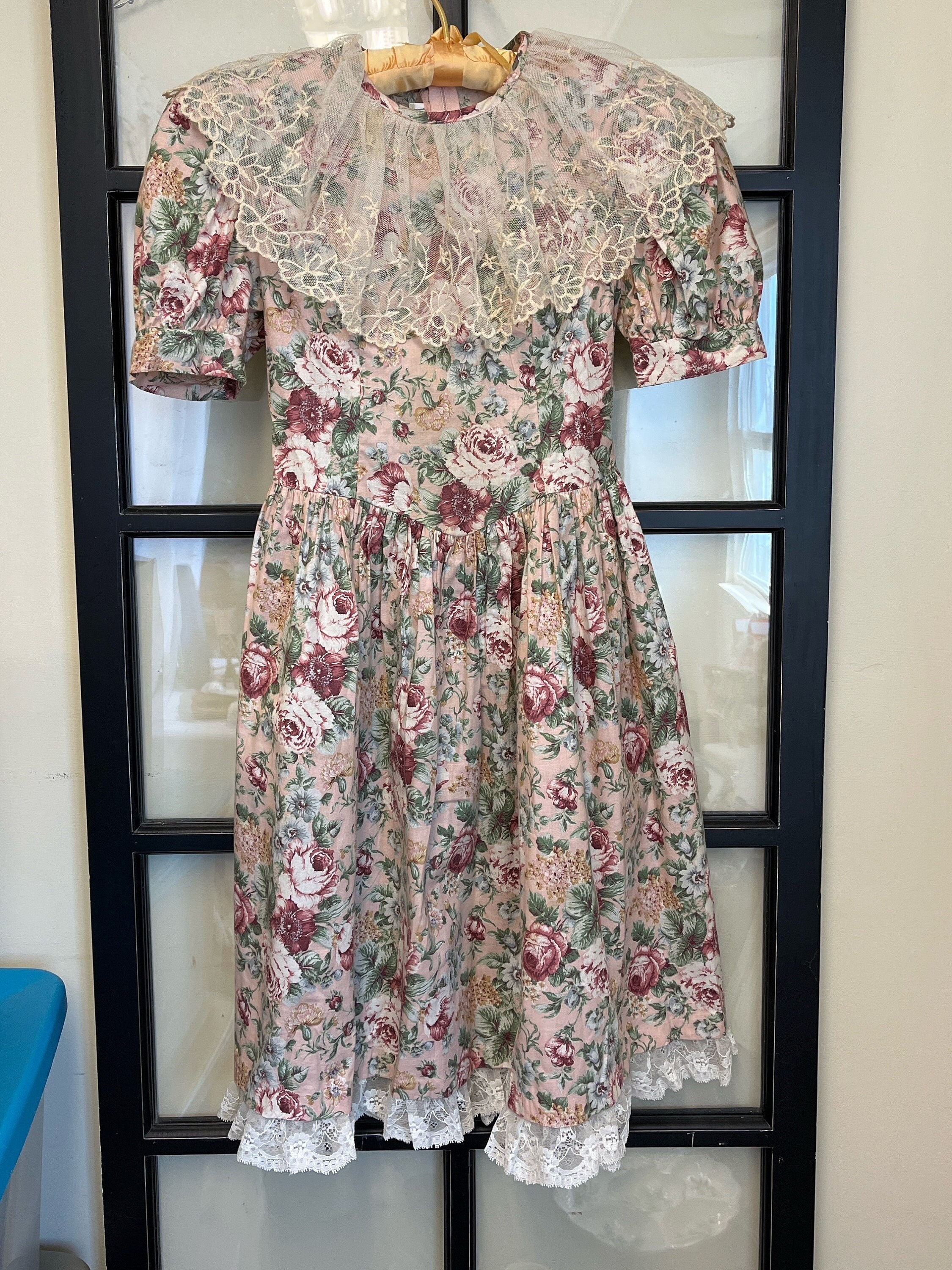 Robe Formelle Fille Jessica McClintock Taille 14 Violet Et Blanc - Sans Manches, Longueur Genou, Occasion