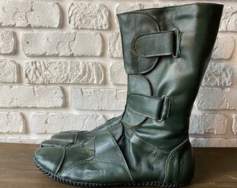 Unisex Green Tabi Shoes Chunky Split Toe Unique Design Soft Leather Comfortable Fit for Women Men