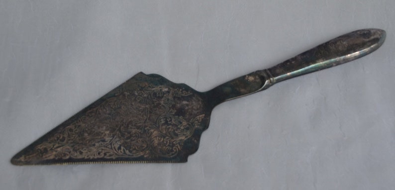 11-58 Long Needs Polishing Cleaning eb3315 Cake Server Vintage Leonard Silverplated Korea