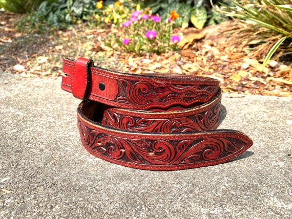 Vintage Red Tooled Leather Belt Size 42 Snap Buckle  display picture 1