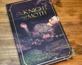 The Knight and the Moth - speciale editie, gebonden met stofomslag