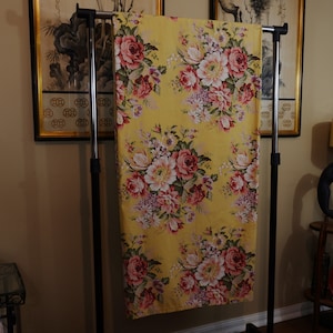 Ralph Lauren QUEEN Sábana plana SOPHIE BROOKE Amarillo Floral Repollo Rosa Ramo Precioso Gran Condición Hecho en EE.UU. 100% Algodón