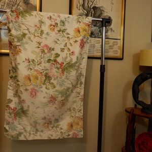Ralph Lauren King Sham WENTWORTH Sateen Floral Bouquet Vibrant Colors Including Yellow Red Pink Made in Italy and USA Gorgeous no Issues