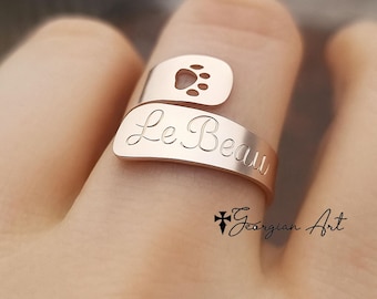 10K, 14K or 18K Solid Gold Paw Print Ring With Engraved Dog, Pet Name in Yellow, Rose or White Gold, Personalized Double Wrap Ring For Woman