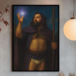 Puede incluir: Pintura enmarcada que representa a un hombre con una capa púrpura sosteniendo una estrella brillante. Tiene barba y un bastón de madera. El fondo es un cielo estrellado. La pintura se exhibe en una habitación con una paleta de colores neutros.