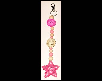 PINK STAR CHEW Toy: Cage Decorations, Boredom Breaker. Suitable For Parrots, Chinchillas, Rats, Guinea pigs, Rabbits, Gerbils, Hamsters