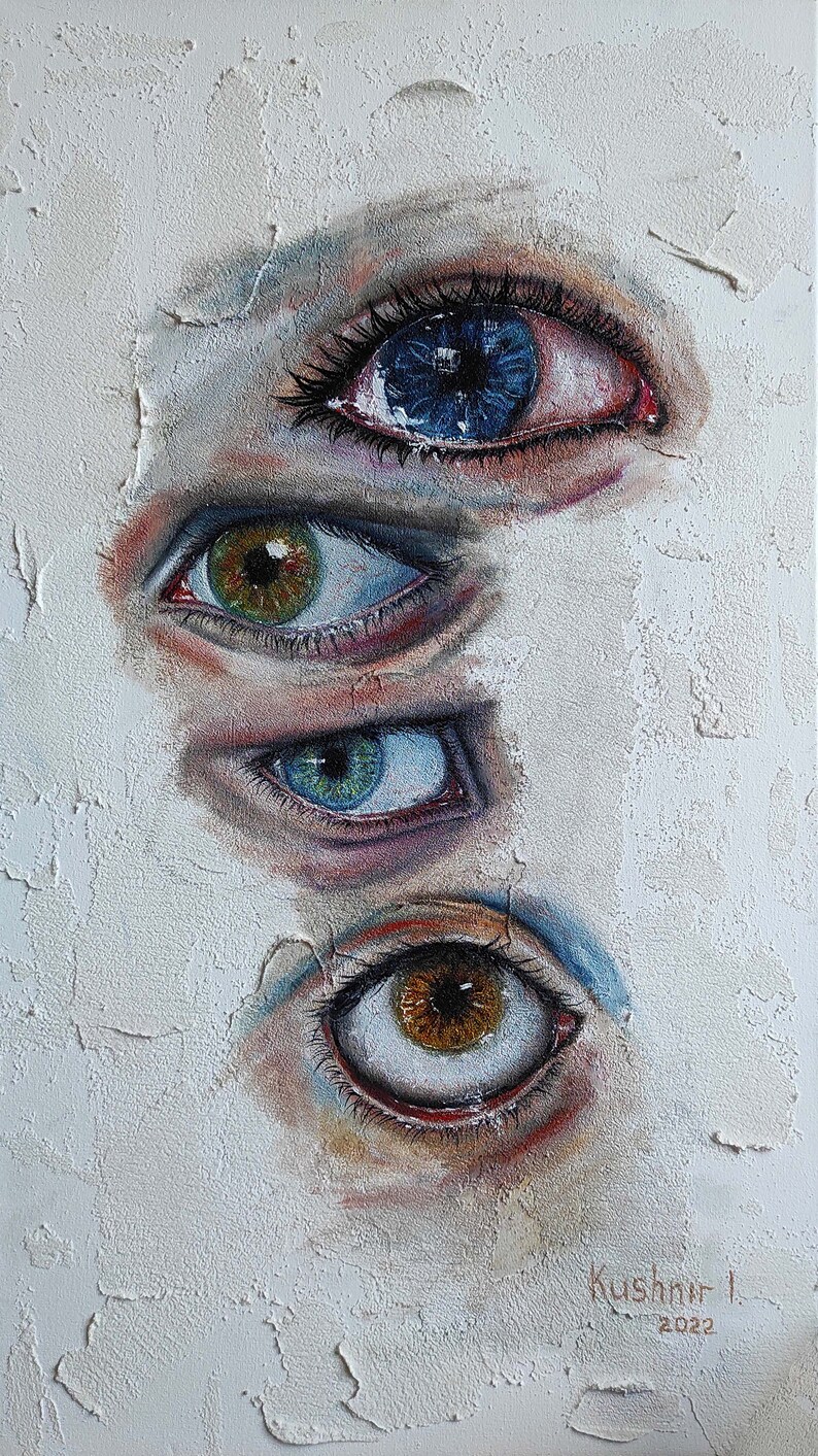 Puede incluir: Una pintura de cuatro ojos sobre un fondo blanco texturizado. Los ojos est&aacute;n pintados en diferentes colores, incluyendo azul, verde y marr&oacute;n. La pintura est&aacute; firmada "Kushnir I. 2022" en la esquina inferior derecha.