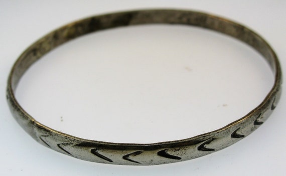 Vintage Sterling Silver Handmade Mexican Bangle - image 4