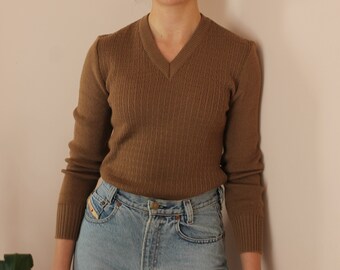 Vintage V Neck Pullover Sweater in Brown, Vintage Light Knit Pullover Sweater in Brown, Spring Knitwear, UK 6 / US 2