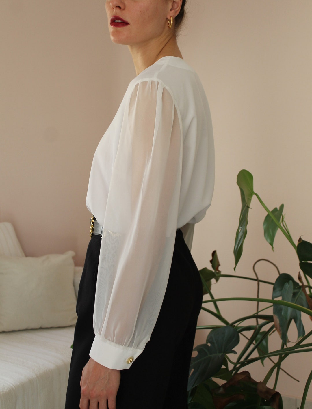vintage white embroidery pleat sheer  long sleeve blouse ... s
