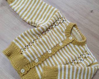 Hand knitted baby cardigan - size 6-9 months