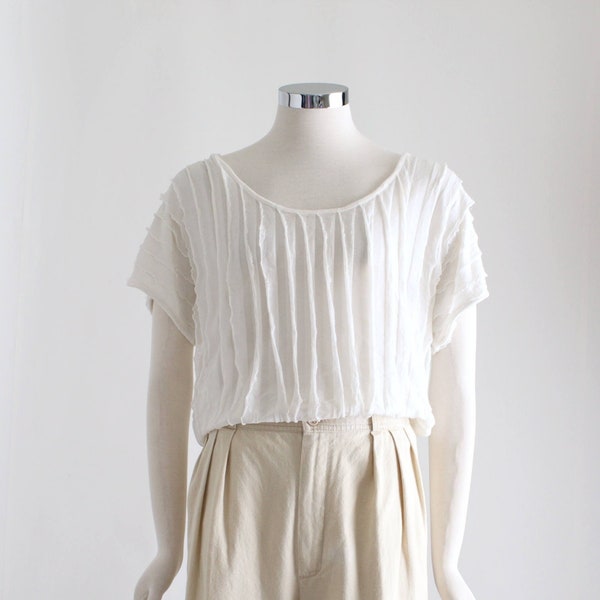 White Pleated Blouse, Womens Plisse Top, Pleated Top, See Through Crinkle Blouse, Lettuce Edge Top, Chiffon Short Sleeve Shirt, Medium