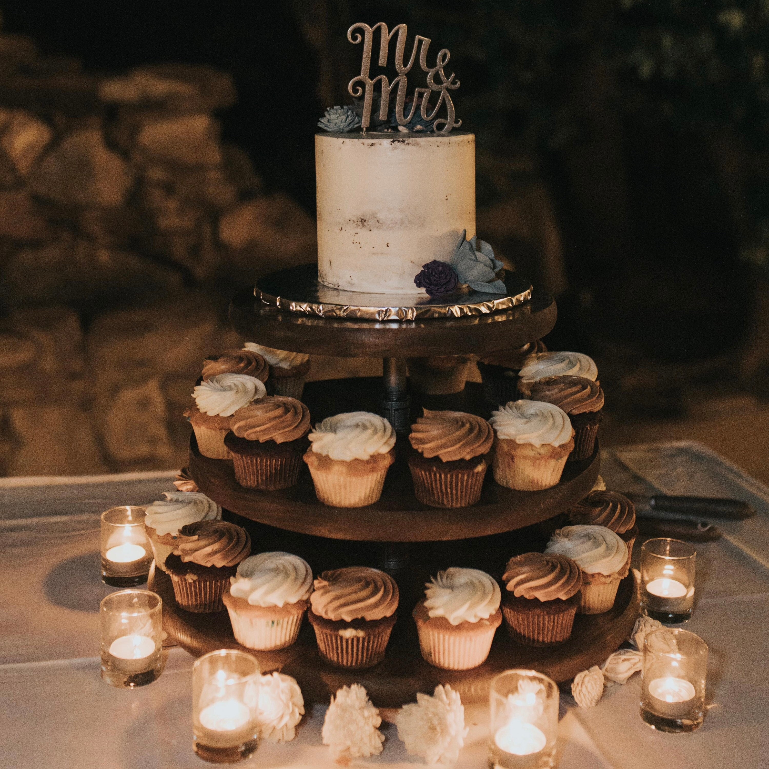 Cupcake and cake stand for wedding hotsell