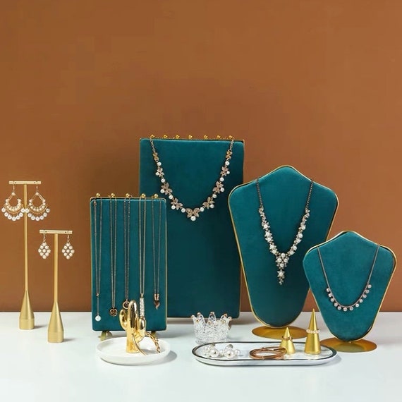 Gold jewelry 2024 holder stand