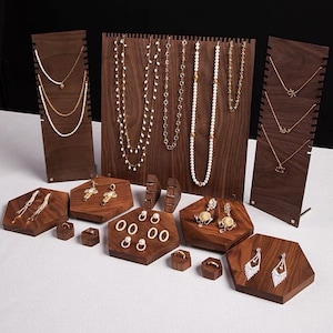 Portable Jewelry Display Photos  Craft show displays, Jewelry