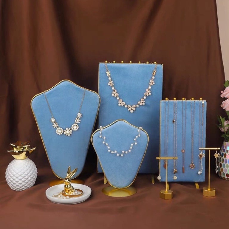 Velvet necklace stand discount
