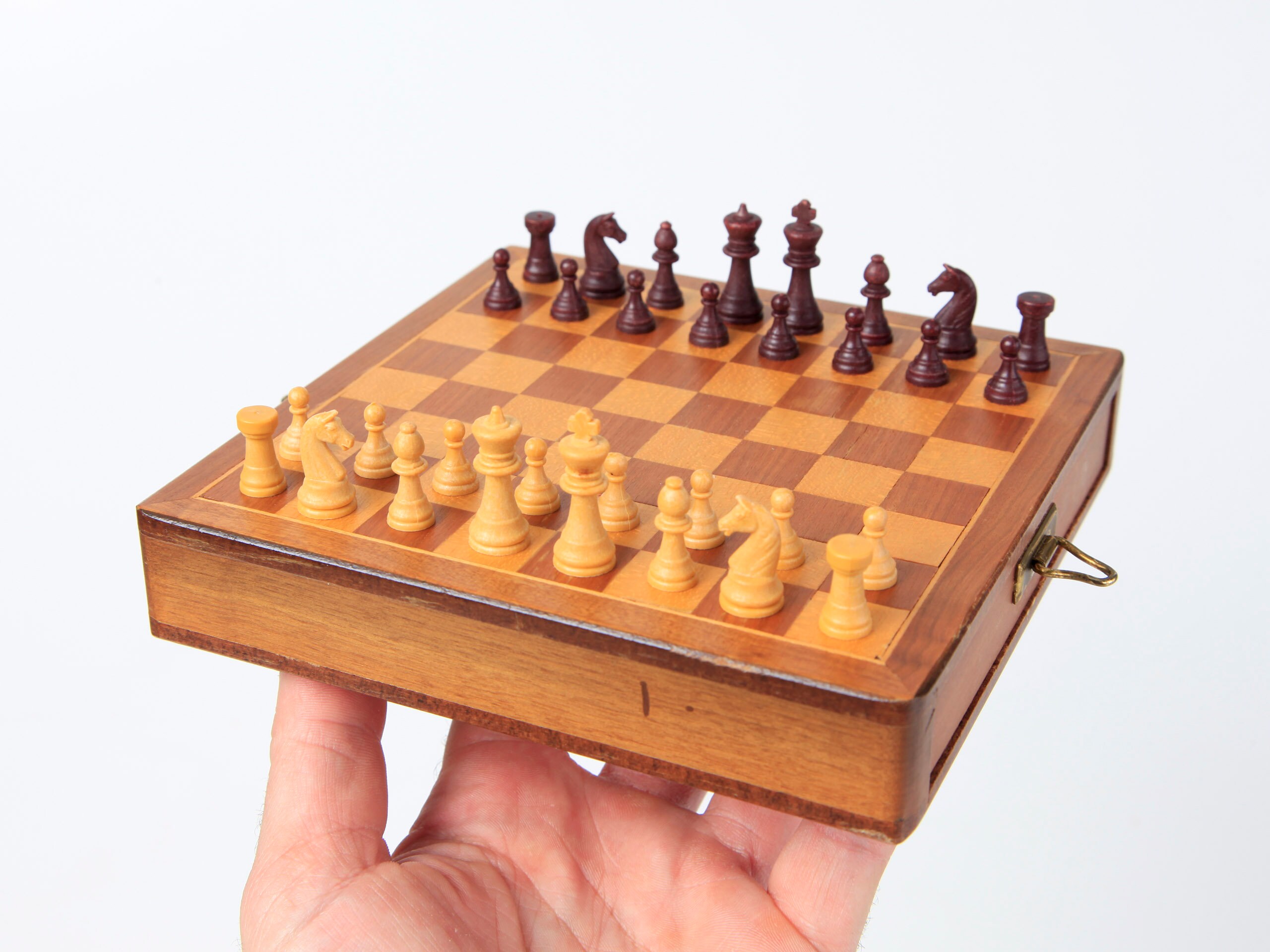 Vintage 1960s Magnetic Chess Game