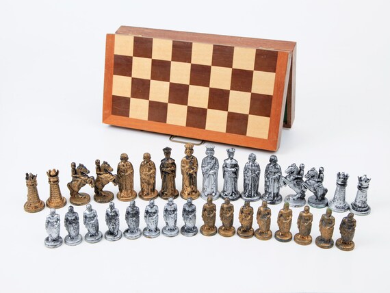 Large Figurine Chess Set With Folding Chess Board, KH 10cm/4