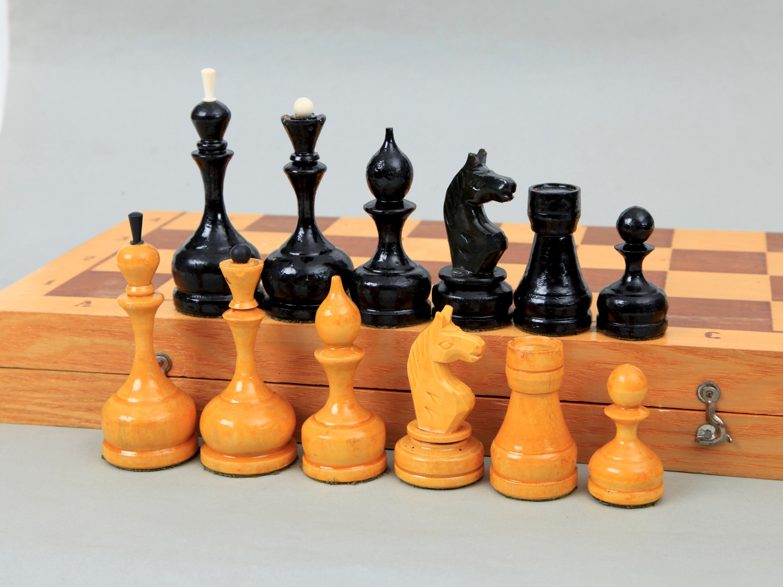 Four Styles of Grandmaster Chess Sets: The GM3 Chess Pieces