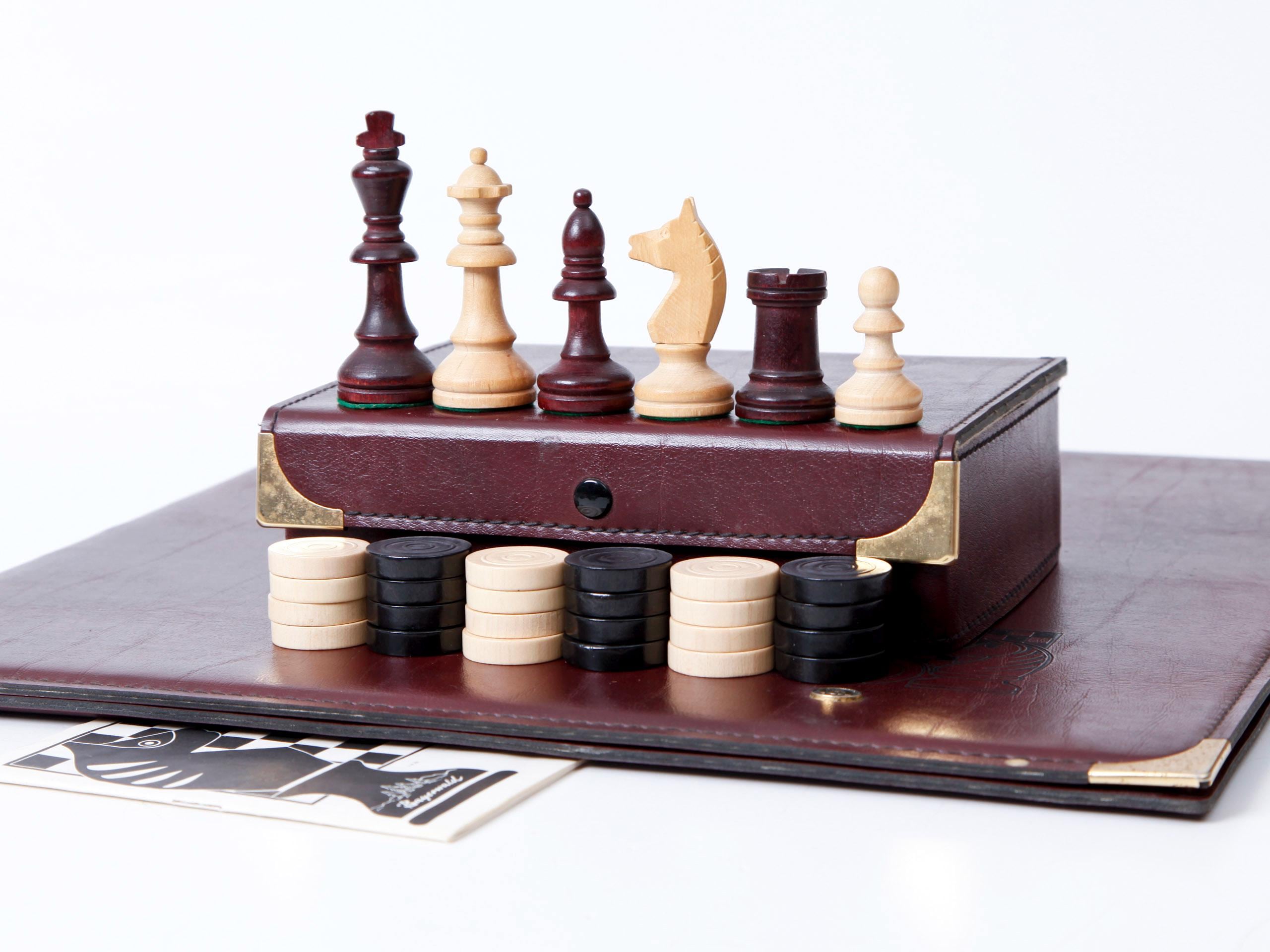 Vintage German Chess Set With Leatherette Chess Board, KH 8,5 Cm/3