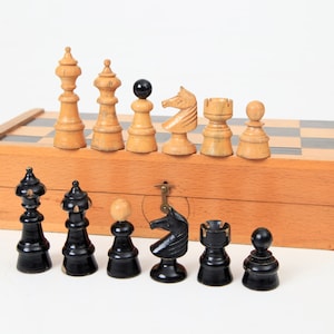Vintage Austrian Travel Chess Set with Folding Board, KH 6,5cm, Old Handmade Coffee House Chess set w/ Native Chess Board 26x26cm/10x10in.