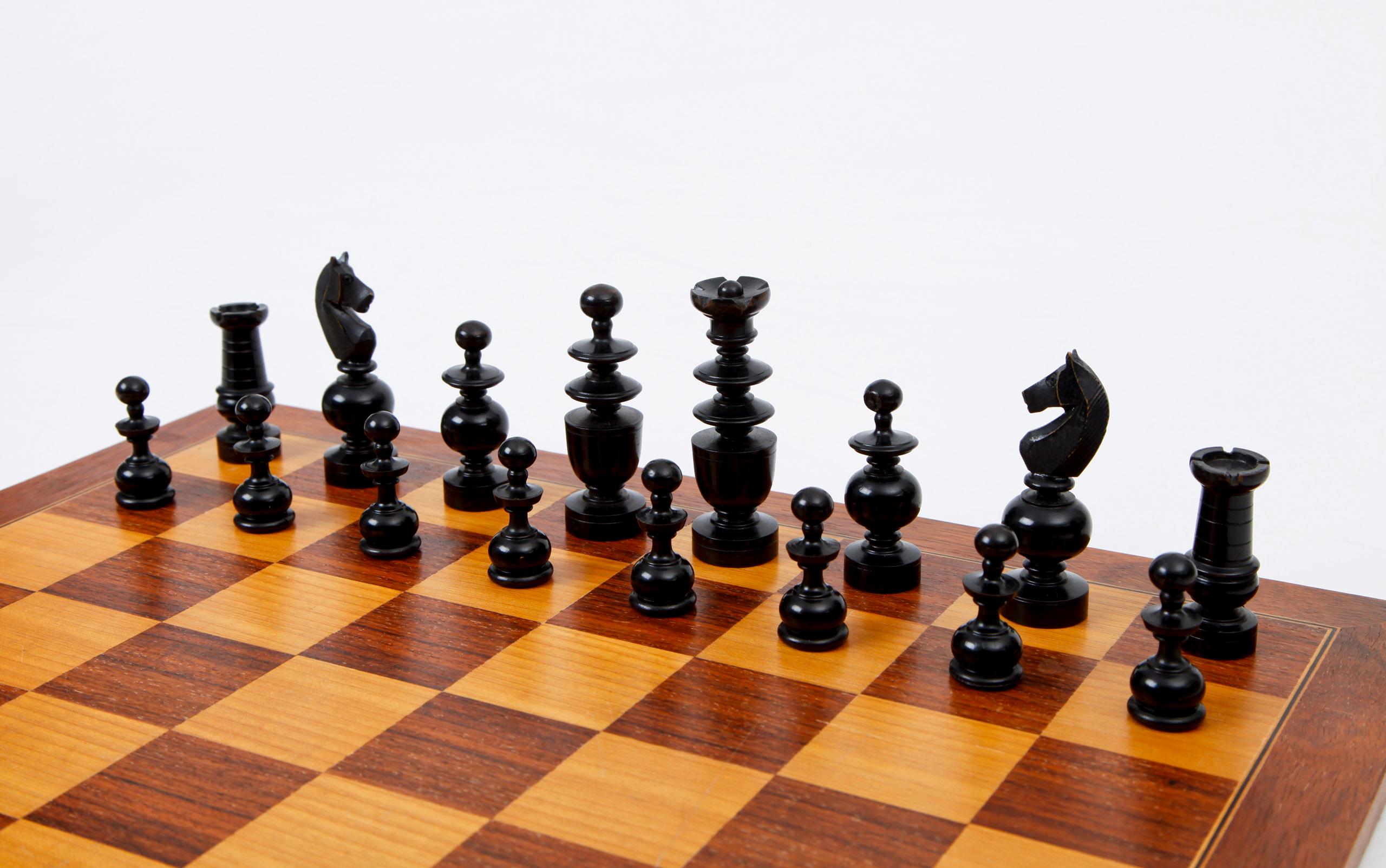 Ancienne Boîte De Jeu D'échecs Régence En Buis - Jeu De Stratégie Vintage