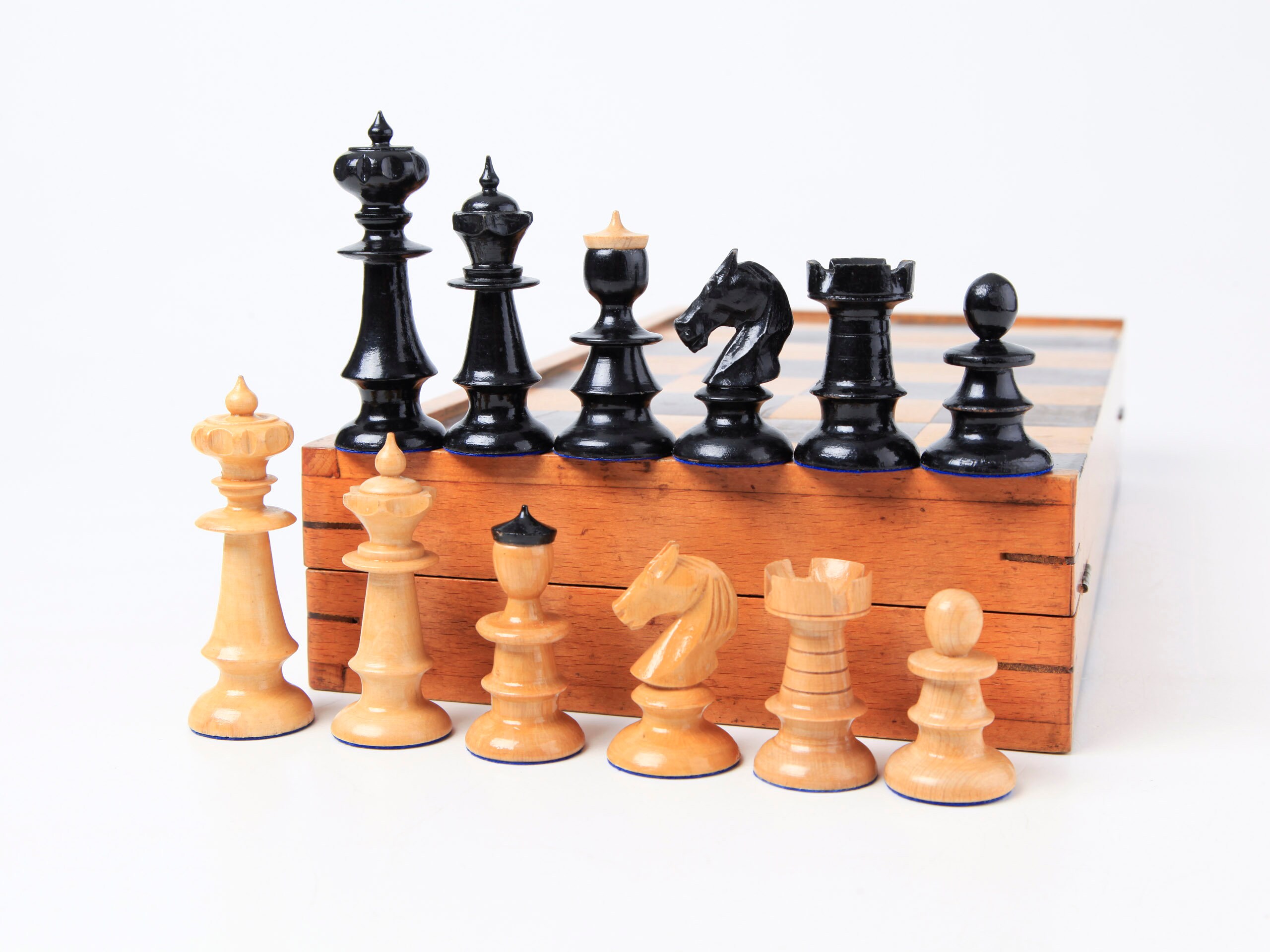 Large Vintage Elegant Chess Set – Chess House