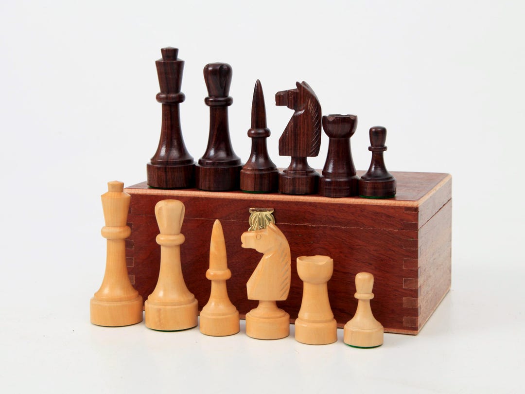 チェス　ドイツ製 CHW43SET トーナメントチェスセットNO6(Lサイズ)52cmチェス盤