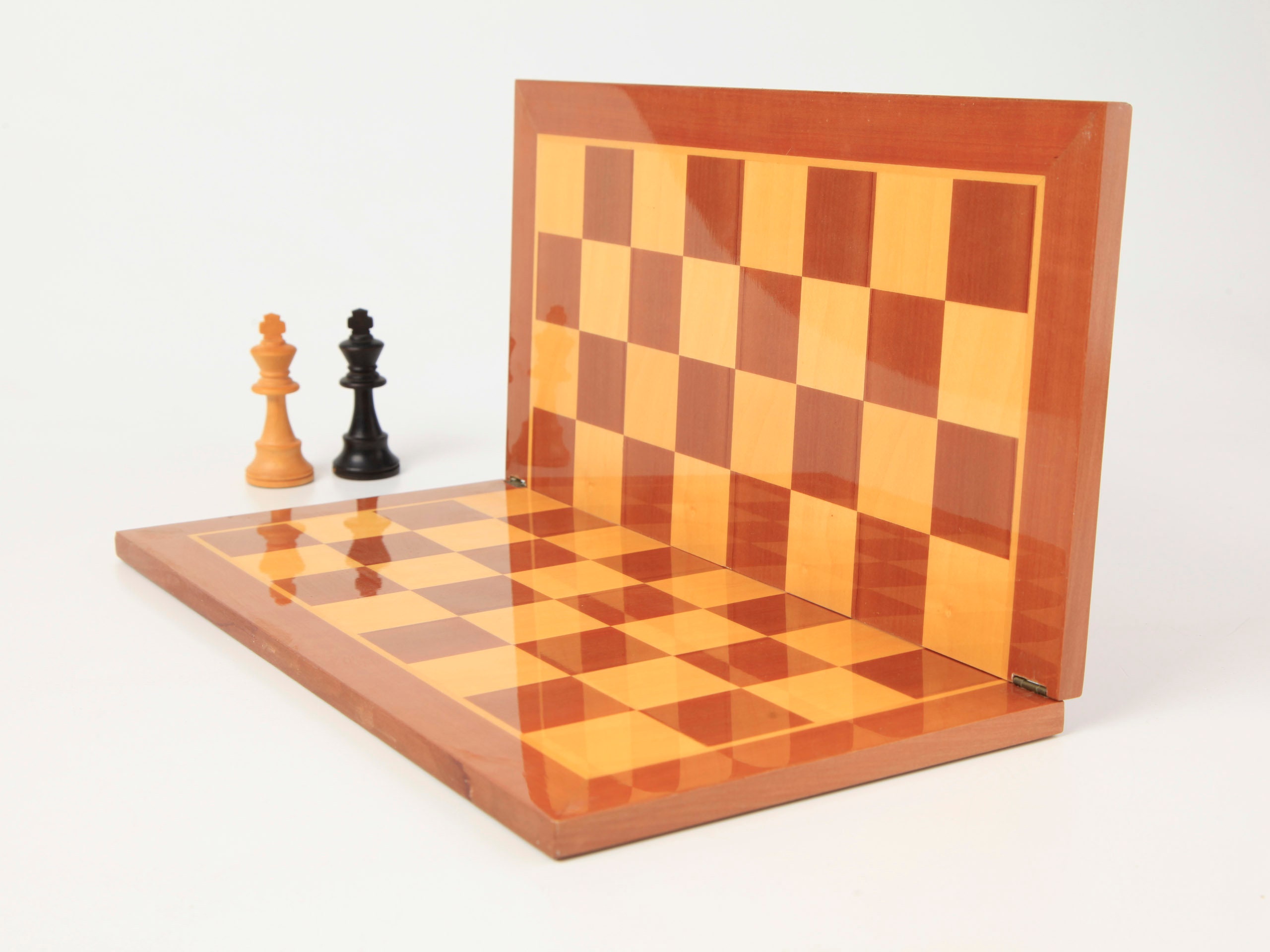 HJJ Conjunto de jogo de tabuleiro de xadrez de metal Deluxe Chess