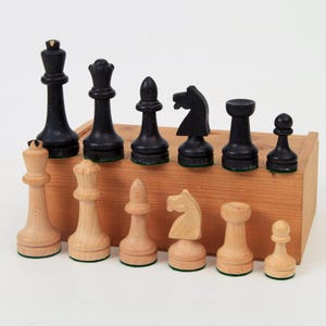 Rare German Bundesform Chess Set, KH 8cm./3,15 in., Old German Staunton Chess Set with Original Storage Box