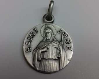 FREE SHIPMENT Medal pendant of St Jude 16mm silver sterling 925/1000 amazing details french handmade 16 millimeters very beautiful work