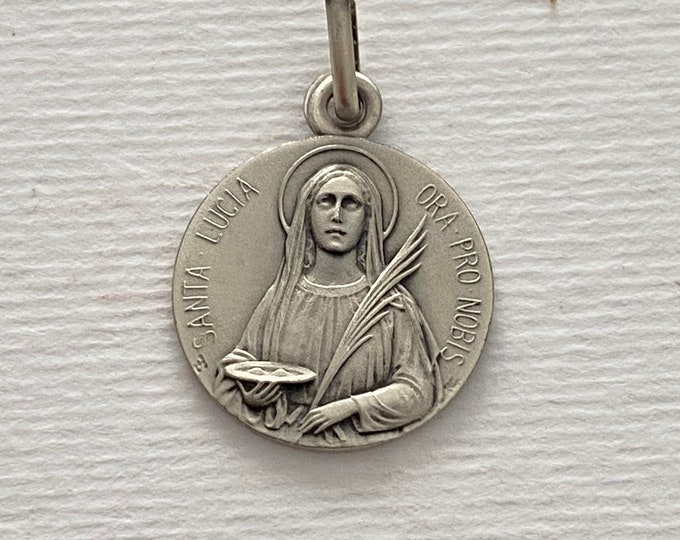 FREE SHIPMENT Medal pendant of Sainte Lucie 16mm silver 925/1000 amazing details french handmade 16 millimeters very beautiful work