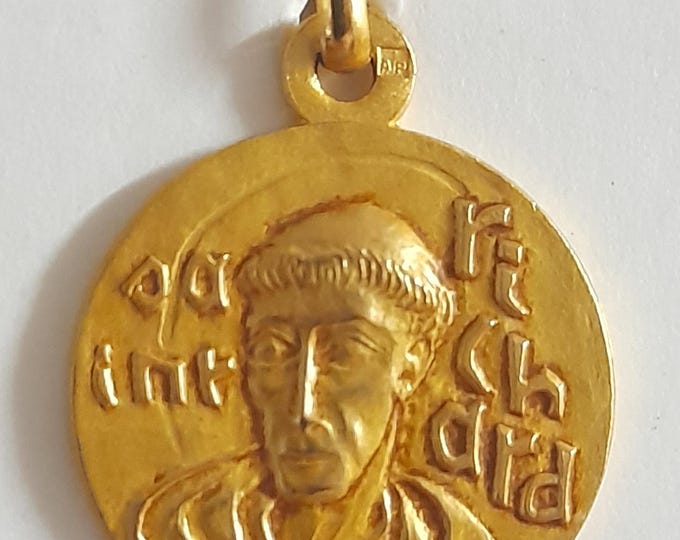 Medal Saint Richard gold plated 3 microns diameter 18mm handmade in France