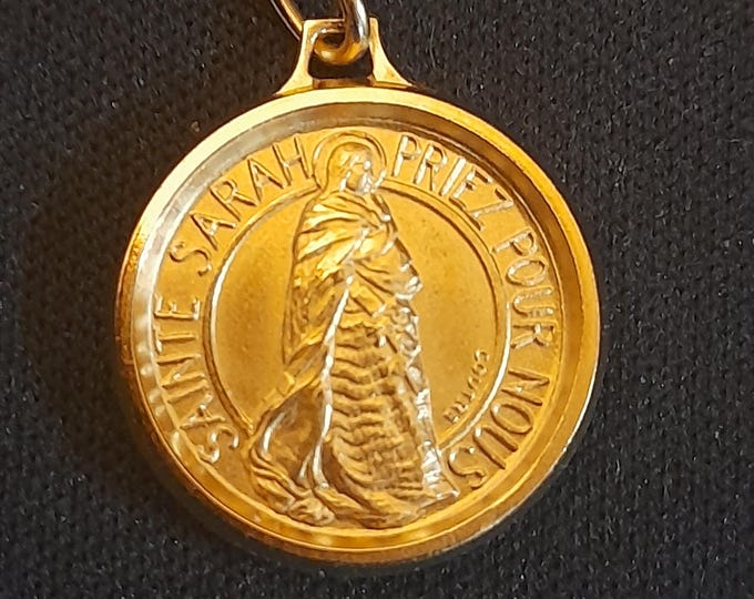 FREE SHIPMENT Medal pendant of Sainte Sarah 16mm gold plated 3 microns amazing details french handmade 16 millimeters very beautiful work