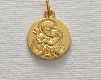 FREE SHIPMENT Medal pendant of Saint Joseph 16mm gold plated 3 microns amazing details french handmade 16 millimeters very beautiful work