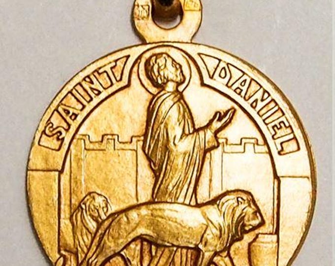 Medal Saint Daniel gold plated 3 microns diameter 18mm handmade in France