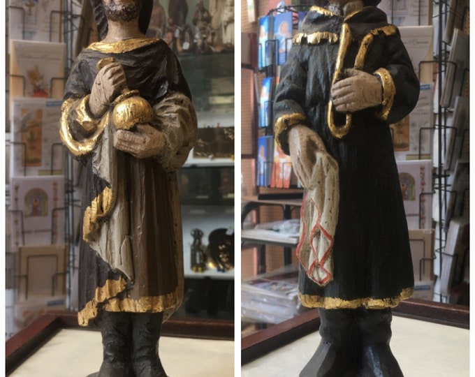 Statue of Saint Como and Saint Damian