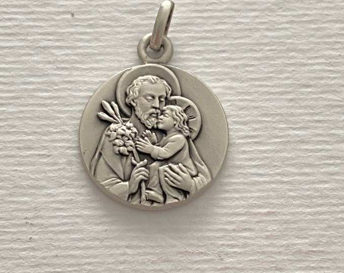 FREE SHIPMENT Medal pendant of Saint Joseph en argent 925/1000 amazing details french handmade 16 millimeters very beautiful work