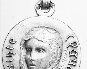 Medal Sainte Claude (femme) argent 925 sterling diameter 18mm handmade in France