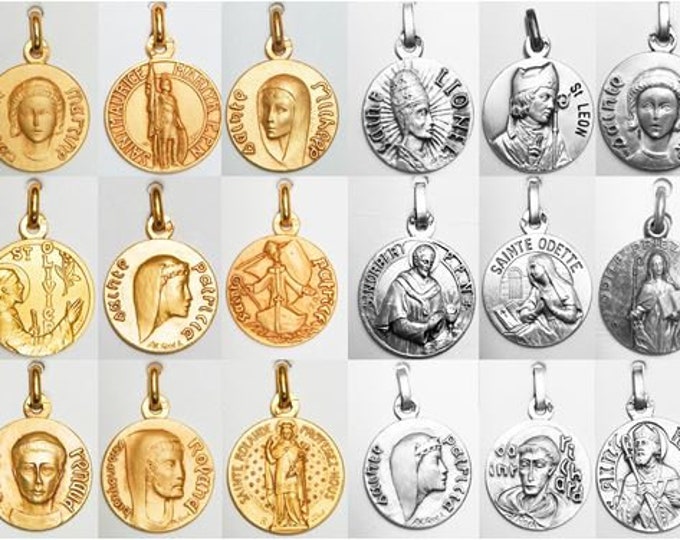 RARE collection of medals pendants names Sants gold plated or silver 925 diameter 18 millimeters. French handmade, very high quality