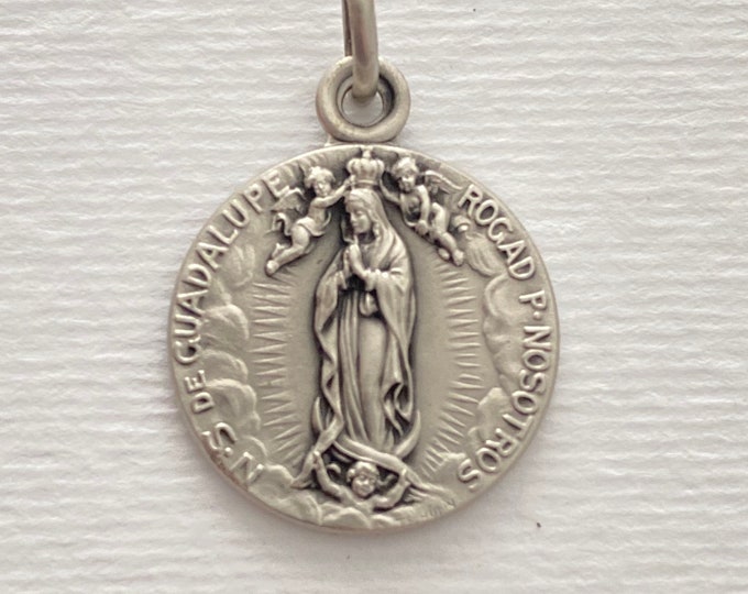 FREE SHIPMENT Medal pendant of Notre dame of Guadalupe silver 925/1000 amazing details french handmade 18 millimeters very beautiful work